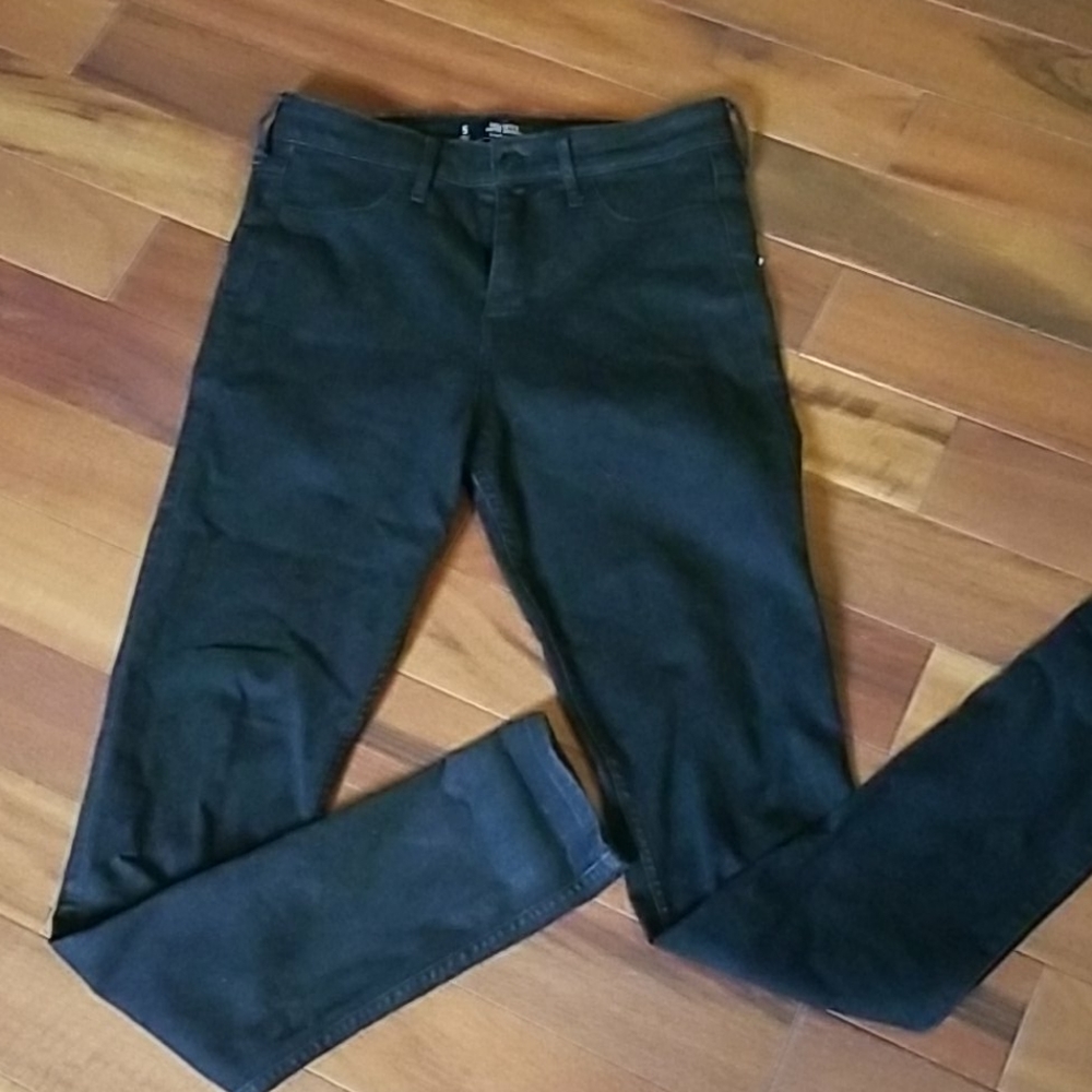 Hollister super skinnyy high rise black jeans